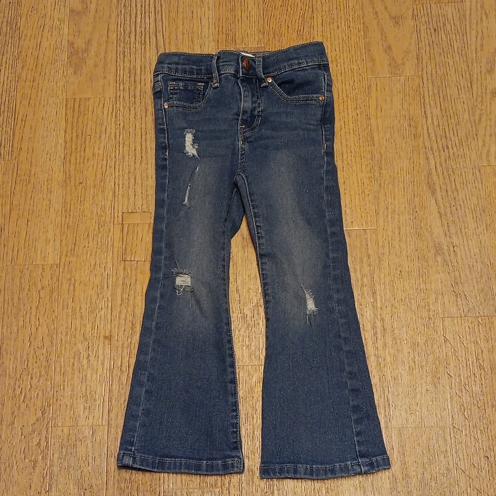 YMI GIRL FLARE DESTROYED BLUE JEANS SIZE 4T girls